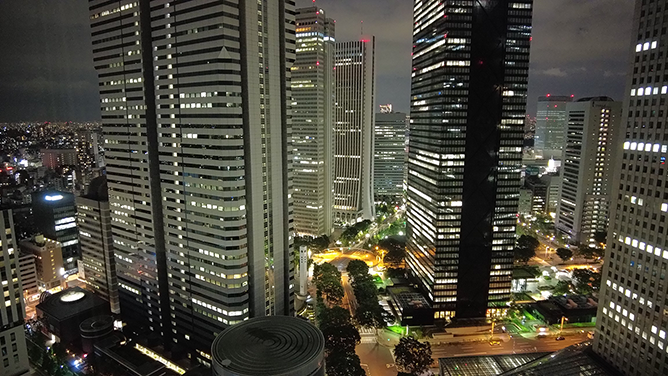 ヒルトン東京最上階からの夜景